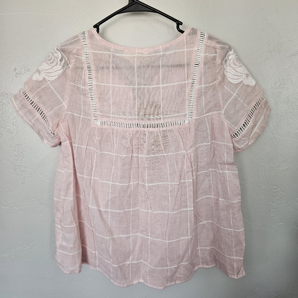 Listicle NWT Women's Small Light Pink Embroidered Blouse Window Pane Plaid Top - Picture 3 of 4